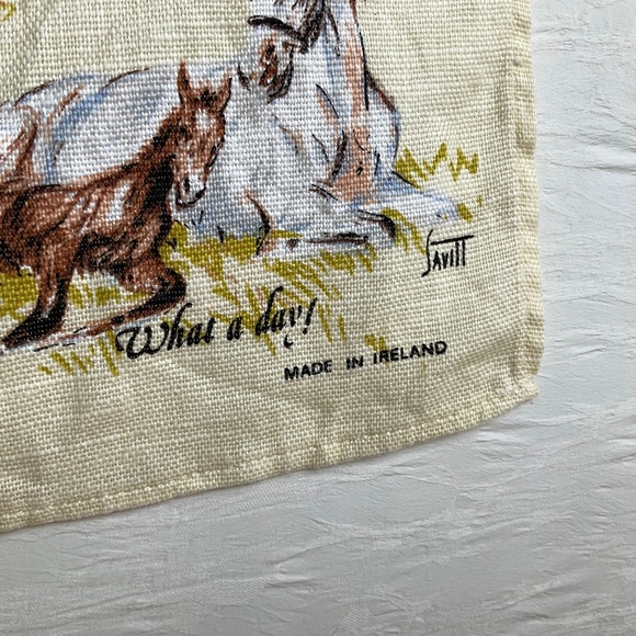 Ulster Weavers Linen Tea Towel A Foal’s First Day Sam Savitt 100% Irish Linen - Picture 5 of 16